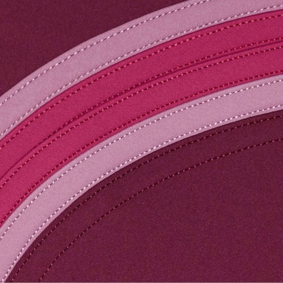 Lululemon Run Crew Tight *28"
Deep Ruby / Star Ruby / Figue size 10 - Picture 5 of 10